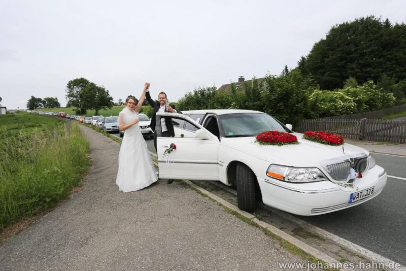 20160611_11. Juni 2016 Hochzeit Debbie - Autokorso.jpg